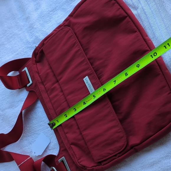 Baggallini Red Quilted Messenger Bag with‎ Water-Resistant Finish - Picture 10 of 11